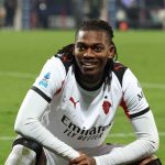 Selebrasi Rafael Leao usai cetak gol ke gawang Cagliari