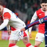Tomas Vlek dalam aksinya bersama Slavia Praha - Siap Kalahkan Barcelona