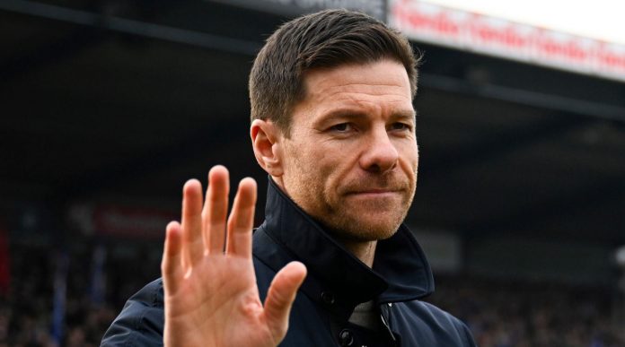 Real Madrid memutuskan mempertahankan Xabi Alonso meski kalah lagi dari Barcelona, dengan fokus utama pada evaluasi tim dan kebugaran pemain. Real Madrid memutuskan mempertahankan Xabi Alonso meski kalah lagi dari Barcelona, dengan fokus utama pada evaluasi tim dan kebugaran pemain.