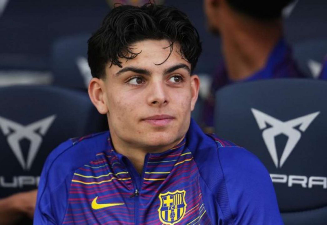 Xavi Espart di Bench Barcelona dalam Sebuah Laga