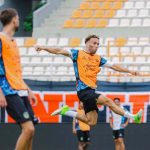Ze Valente dalam sesi latihan PSIM jelang beraksi di kandang Borneo FC