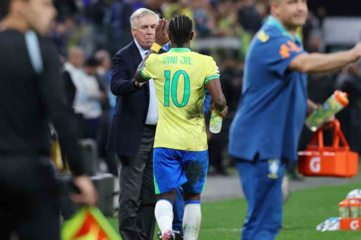 Ancelotti dan Vinicius Junior dalam Laga Brasil vs Paraguay Ancelotti dan Vinicius Junior dalam Laga Brasil vs Paraguay
