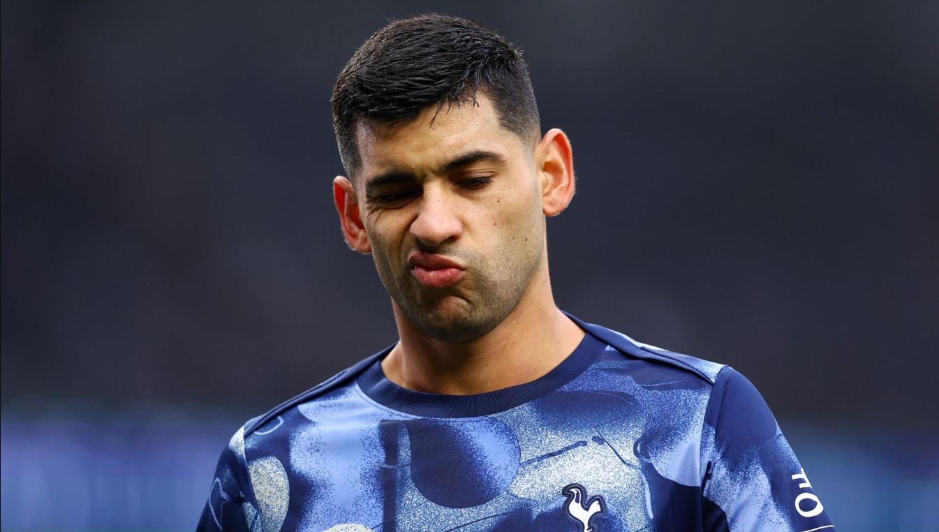 Cristian Romero pemain Tottenham Hotspur