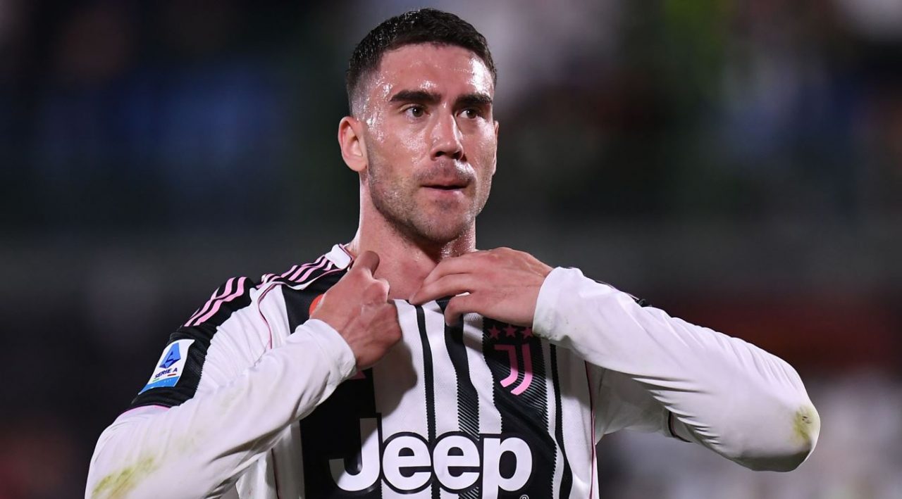 Dusan Vlahovic striker Juventus