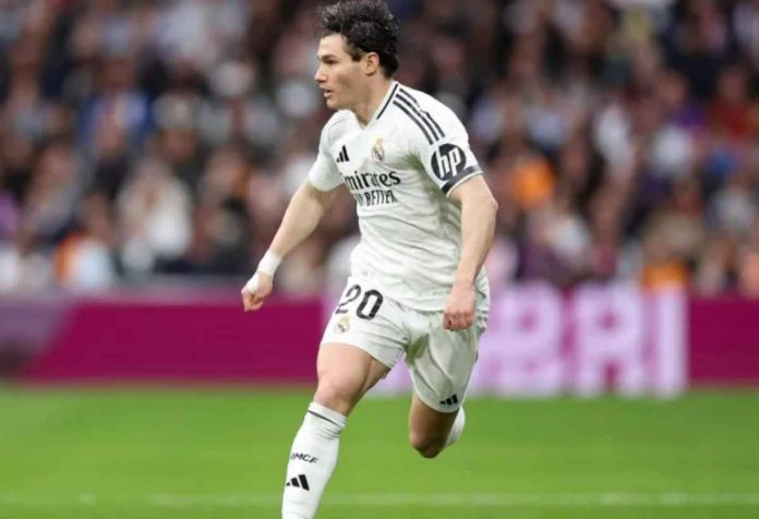Fran Garcia dalam sebuah aksinya untuk Real Madrid Fran Garcia dalam sebuah aksinya untuk Real Madrid