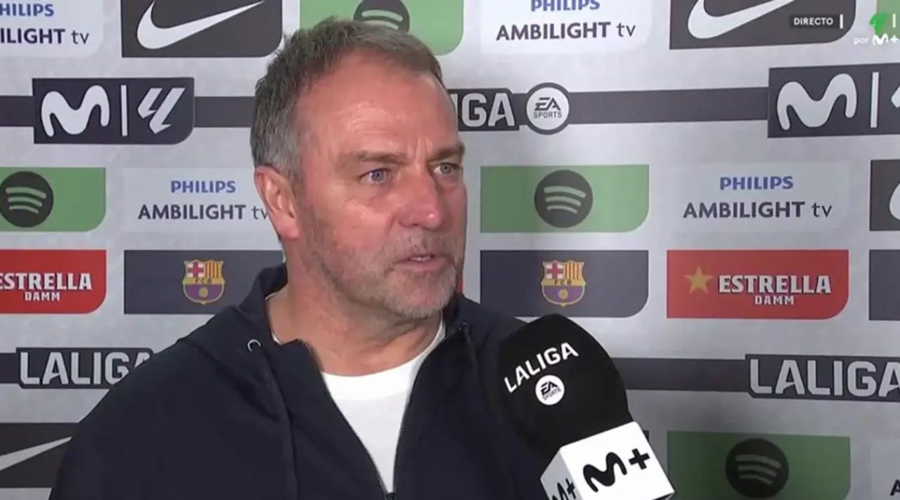 Hansi FLick pelatih Barcelona