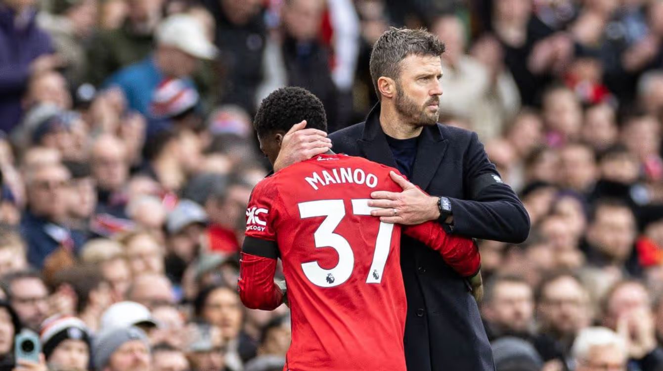 Kobbie Mainoo dan Michael Carrick