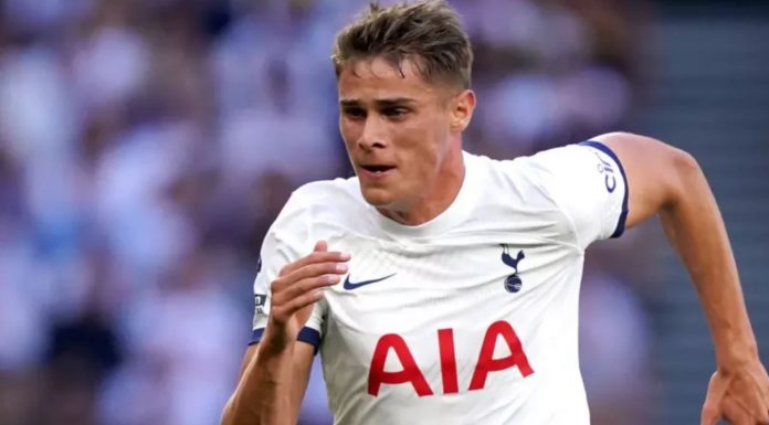 Krisis Spurs dan Kontroversi Ban Kapten, Micky van de Ven Muncul sebagai Solusi Krisis Spurs dan Kontroversi Ban Kapten, Micky van de Ven Muncul sebagai Solusi