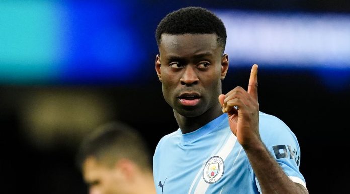 Marc Guehi pemain Manchester City Marc Guehi pemain Manchester City