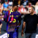Marcus Rashford dan Hansi Flick pelatih Barcelona