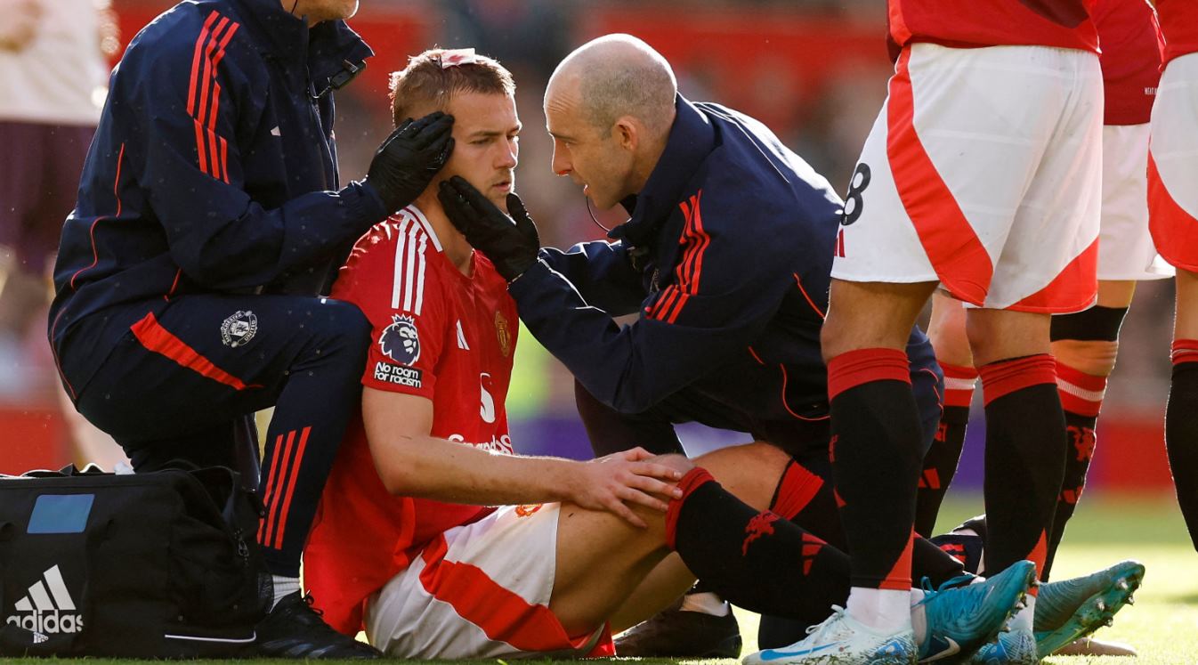 Insiden cedera Matthijs de Ligt yang memicu perubahan aturan Liga Inggris Insiden cedera Matthijs de Ligt yang memicu perubahan aturan Liga Inggris