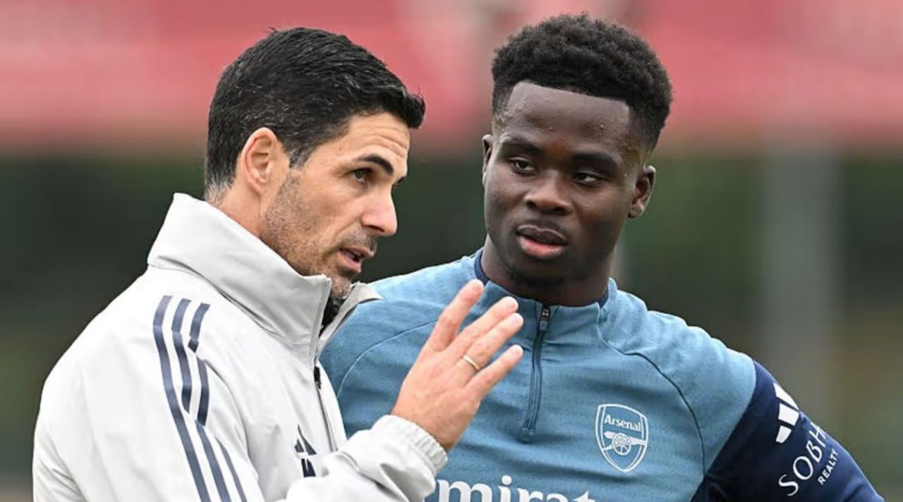 Mikel Arteta dan Bukayo Saka - Arsenal