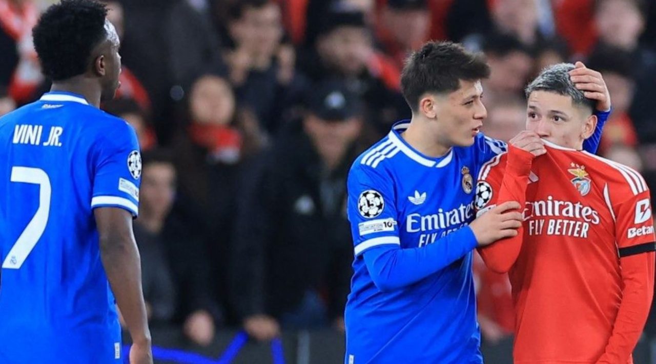 Momen saat Gianluca Prestianni melakukan tindakan rasisme terhadap Vinicius Junior