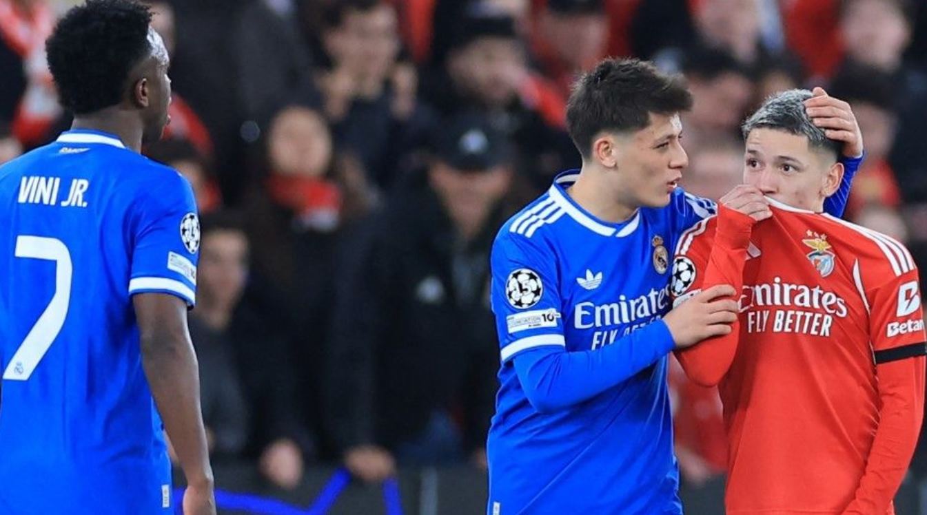 Momen saat Gianluca Prestianni melakukan tindakan rasisme terhadap Vinicius Junior