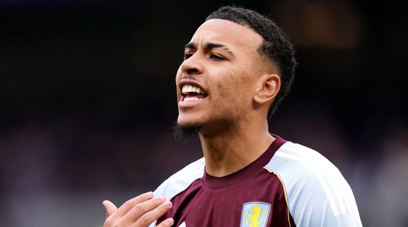 Morgan Rogers pemain Aston Villa