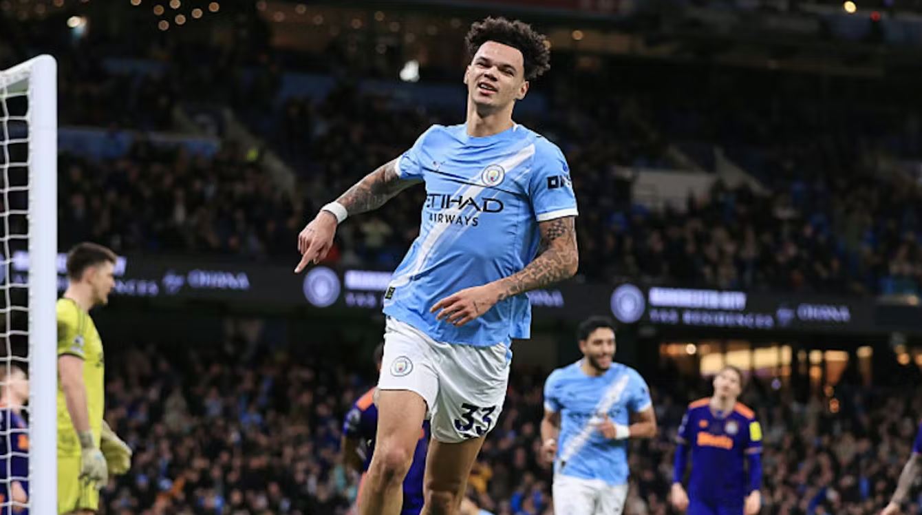 Nico O’Reilly pemain Manchester City