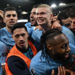 Pemain Manchester City merayakan kemenangan mereka atas Liverpool di Anfield