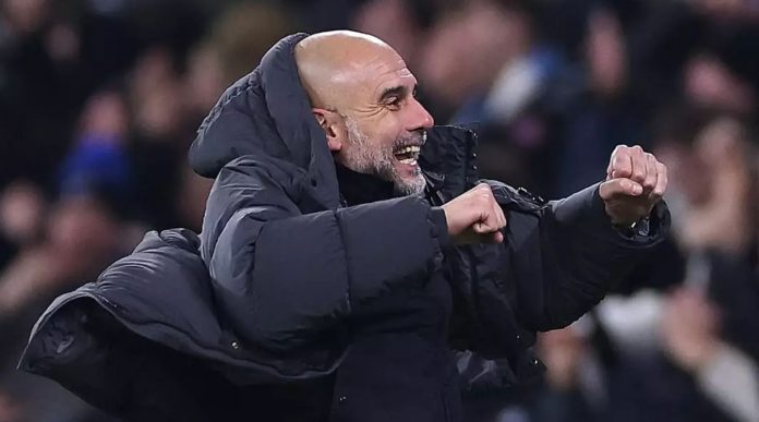 Pep Guardiola saat merayakan kemenangan Manchester City di Carabao Cup melawan Newcastle Pep Guardiola saat merayakan kemenangan Manchester City di Carabao Cup melawan Newcastle