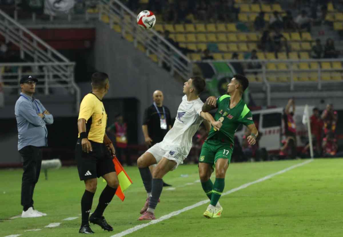 Persebaya Surabaya Menjamu PSM Makassar di pekan ke-23
