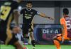 Ricky Kambuaya dalam aksinya di Laga Dewa United vs Borneo FC di pekan ke-22