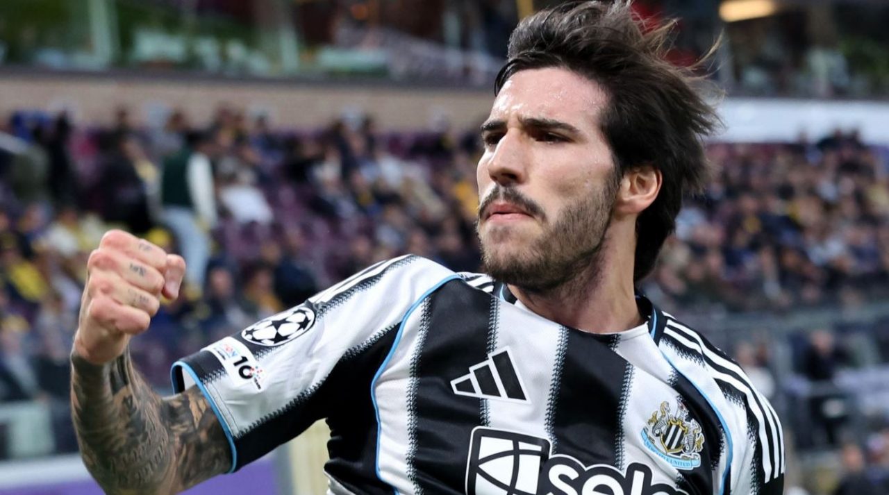 Sandro Tonali pemain Newcastle United