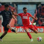 Semen Padang Menjamu Persita di Pekan ke-20