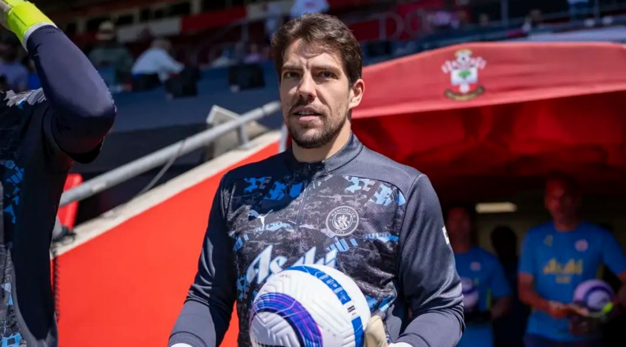 Stefan Ortega resmi gabung Nottingham Forest dari Manchester City