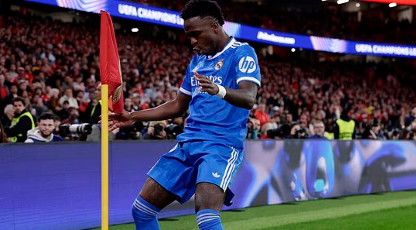 Vinicius meraakan golna di markas Benfica