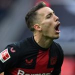 Alejandro Grimaldo pemain Bayer Leverkusen