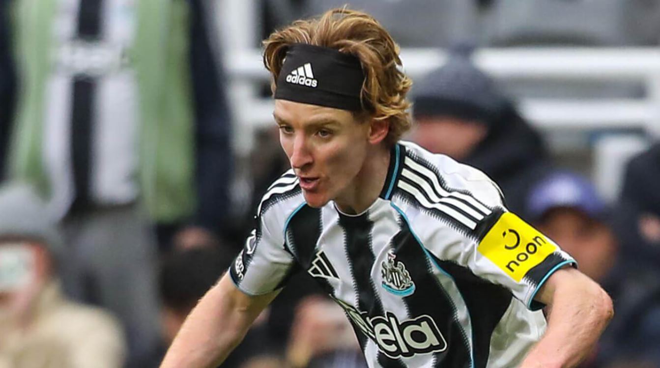 Anthony Gordon pemain Newcastle United Anthony Gordon pemain Newcastle United