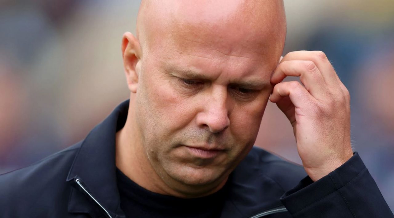 Arne Slot pelatih Liverpool