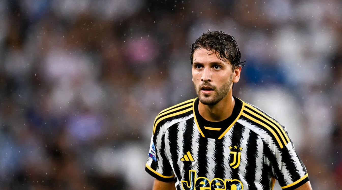 Barcelona dan Manchester United Berebut Manuel Locatelli - Juventus Siap Lepas dengan Harga Murah