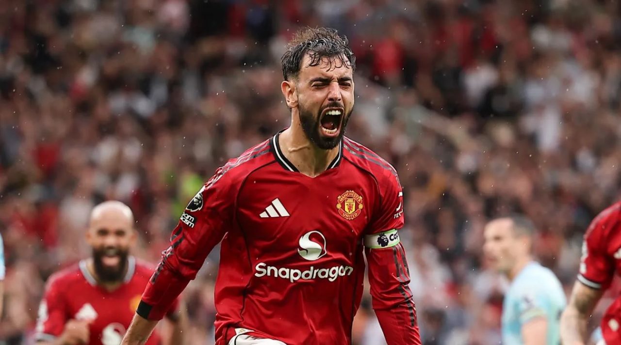 Bruno Fernandes pemain Manchester United