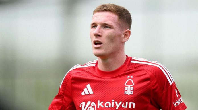 Elliot Anderson pemain Nottingham Forest