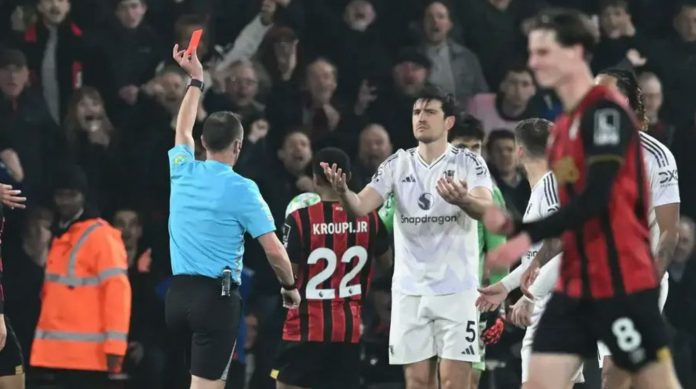 Kartu merah Harry Maguire di laga Bournemouth vs Manchester United Kartu merah Harry Maguire di laga Bournemouth vs Manchester United