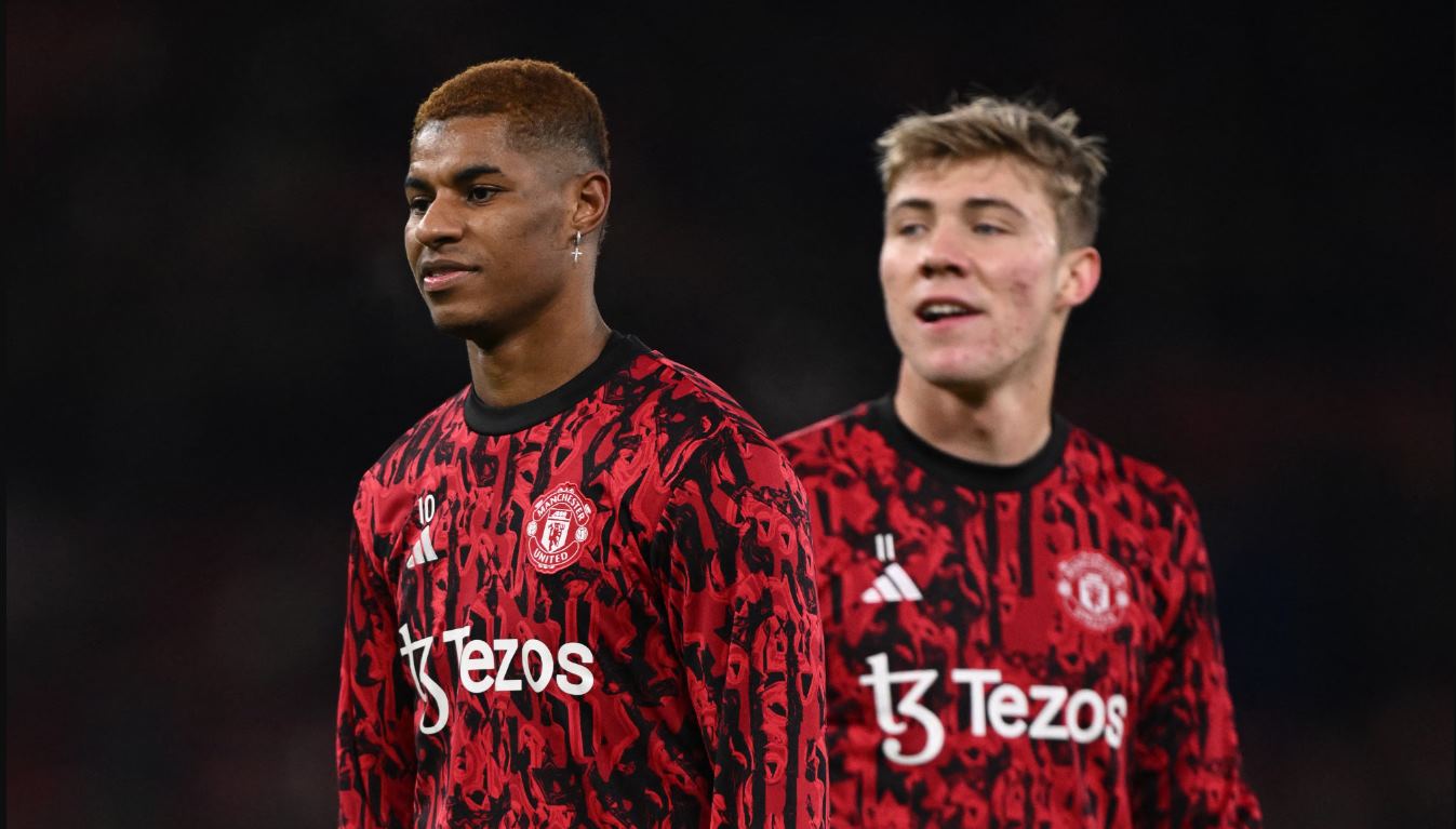 Marcus Rashford dan Rasmus Hojlund pemain Manchester United