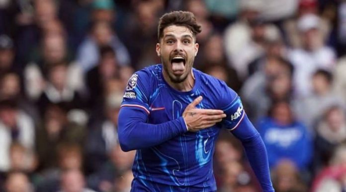 Pedro Neto pemain Chelsea