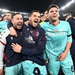 Pemain Bologna merayakan kemenang atas AS Roma di Liga Europa