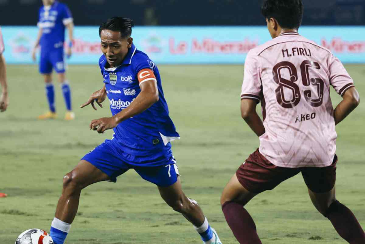 Persib Bandung Menjamu Persik Kediri di Pekan ke-25