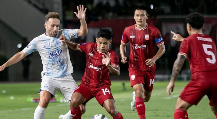 Persis Solo vs Persik Kediri Persis Solo vs Persik Kediri