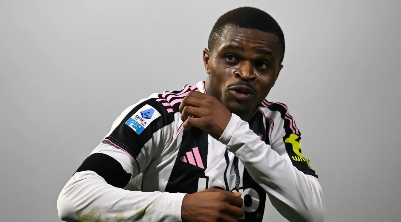 Bursa Transfer Memanas: Liverpool dan Man United Rebutan Bek Juventus, Villa Bisa Tersingkir