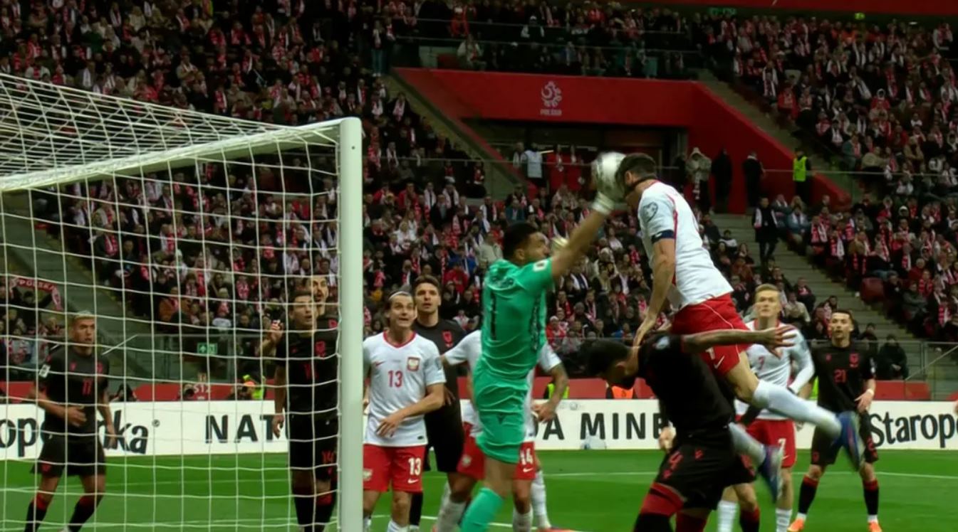 Polandia vs Albania