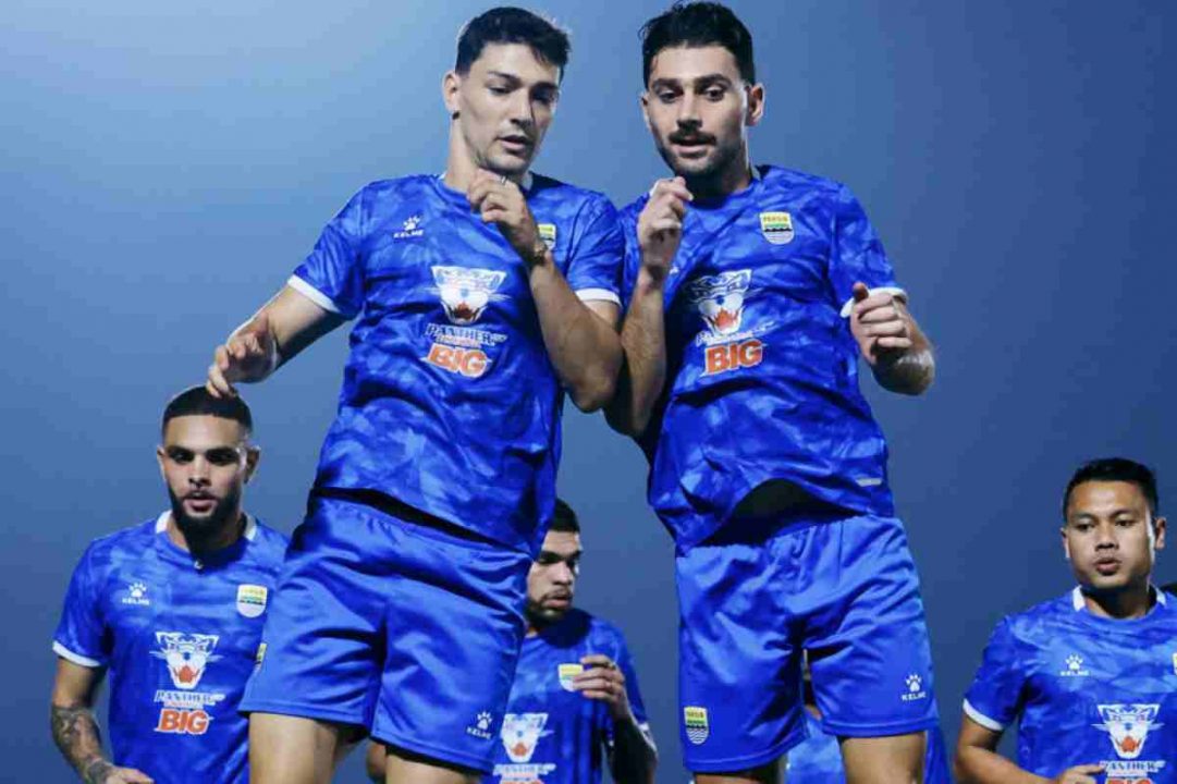 Sesi Latihan Persib Bandung Jelang Hadapi Borneo FC