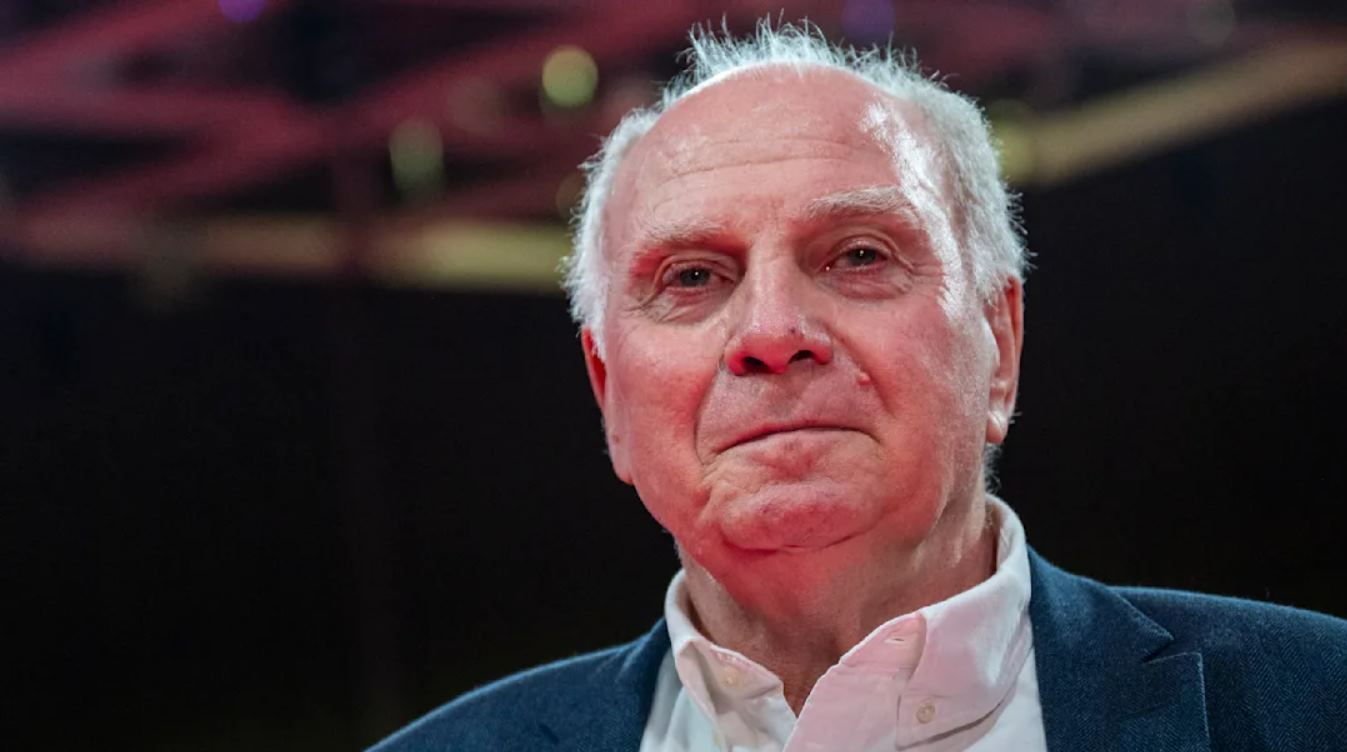 Uli Hoeness presiden Bayern Munchen