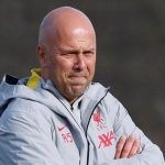 Liverpool di Ujung Tanduk, Dua Pertandingan yang Bisa Mengakhiri Musim The Reds Arne Slot pelatih Liverpool