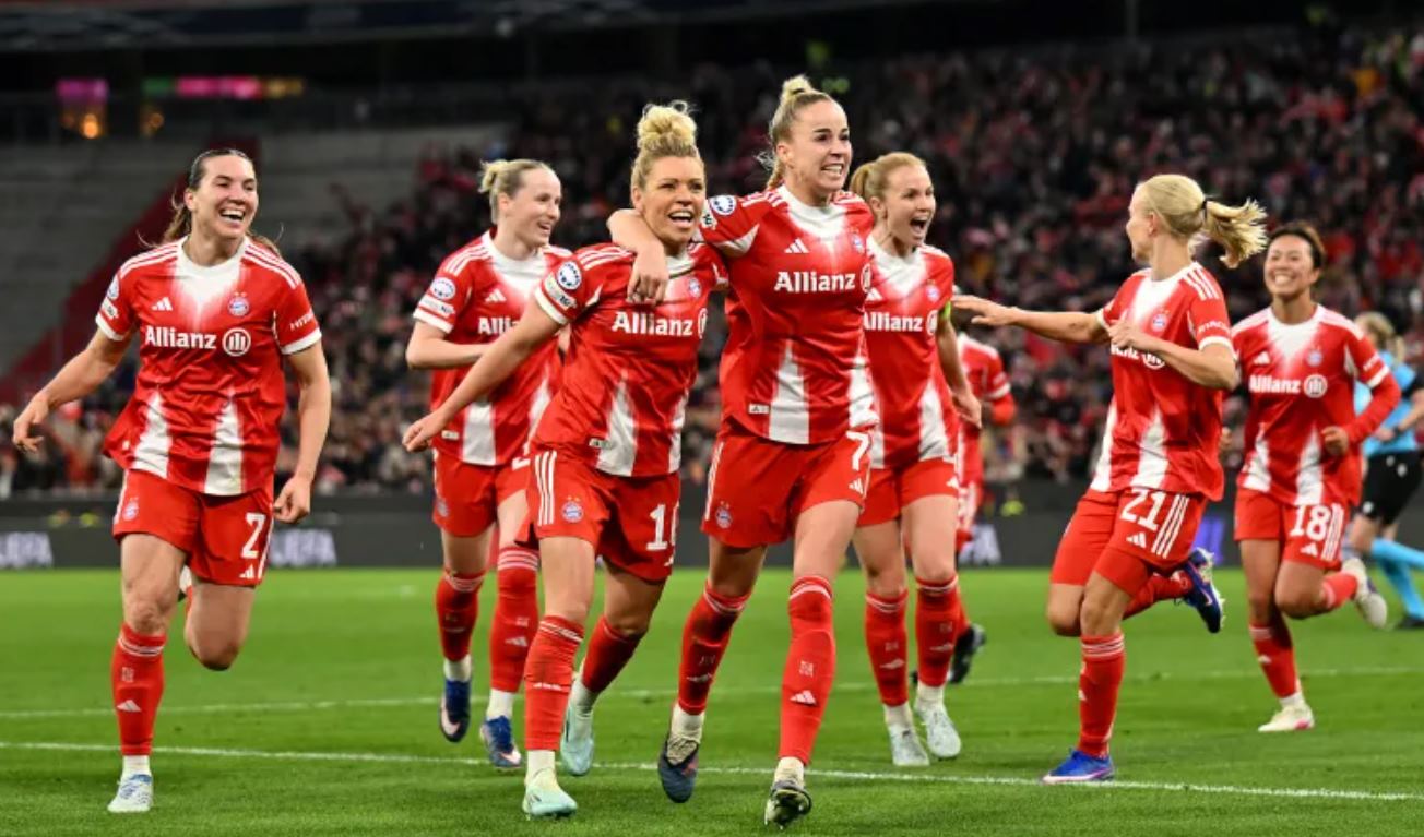 Bayern Munchen vs Man United Skor 2-1 Agregat 5-3