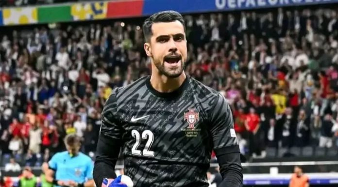 Diogo Costa Liverpool Pantau Diogo Costa untuk Posisi Kiper Utama Musim Depan