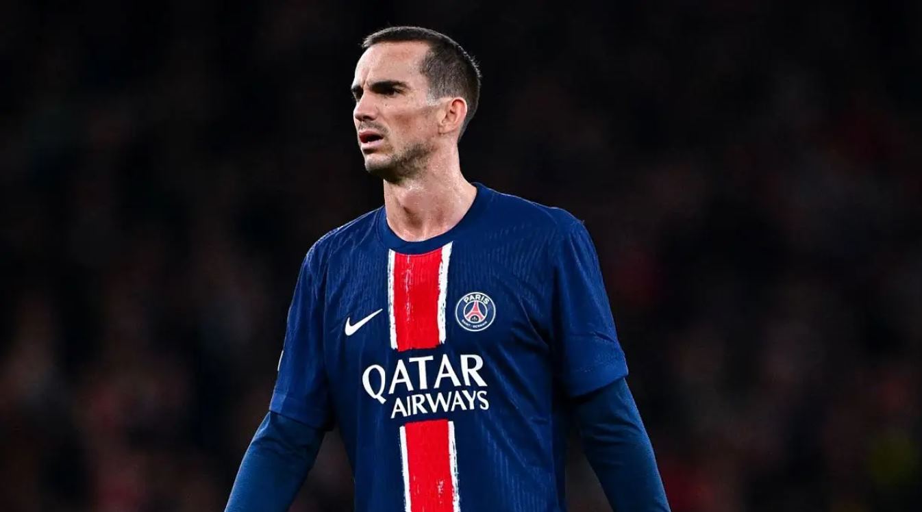 Bikin Tegang Ruang Ganti, Pemain PSG Tolak Main Lawan The Reds! Ini Faktanya