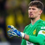 Gregor Kobel kiper Borussia Dortmund