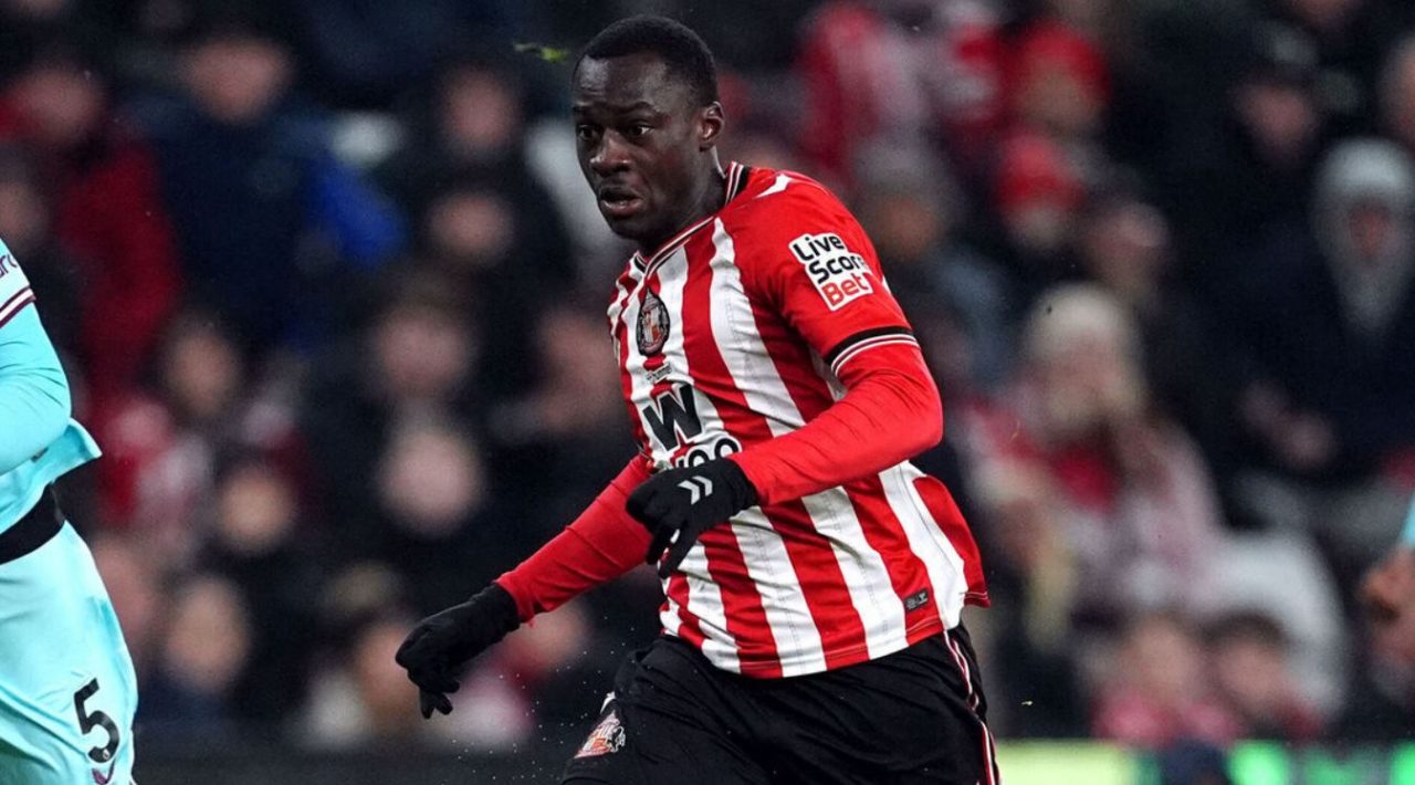 Diincar Klub Raksasa Spanyol dan Italia, Bintang Muda Sunderland Justru Tegas Menolak Pergi!